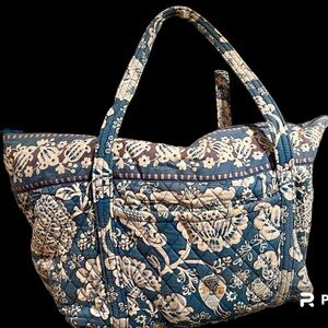 Vera Bradley Large Quilted Blue & White tote bag